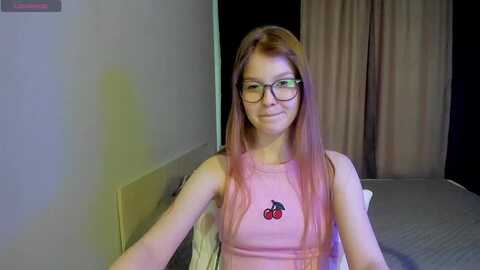 emilyember @ myfreecams on 20231113