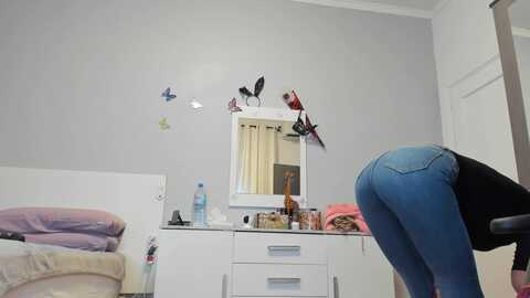 jesyruby21 @ myfreecams on 20231113