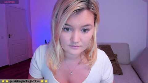 fire_ice_emma @ myfreecams on 20231115