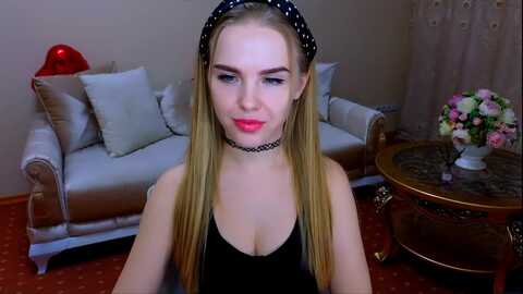 honey_lucky @ myfreecams on 20231115