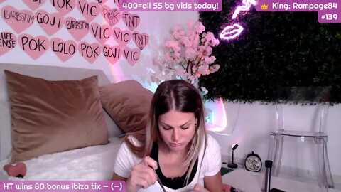 jennyjinx @ myfreecams on 20231115