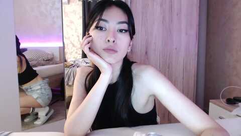 vikki @ myfreecams on 20231116