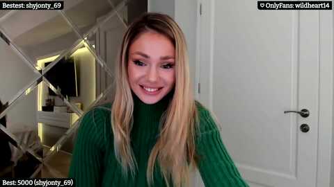 yveline @ myfreecams on 20231120