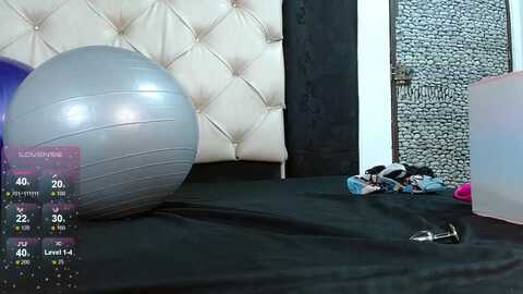 celestte97 @ myfreecams on 20231121