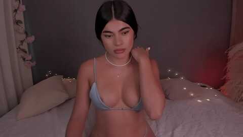 e_v_e_l_y_n_ @ myfreecams on 20231121
