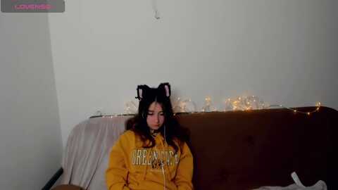 kirasupreme @ myfreecams on 20231121