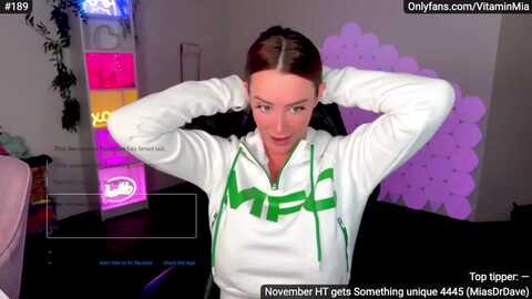 missaustralia @ myfreecams on 20231121