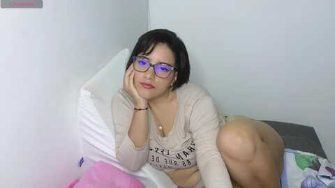 moon__woman @ myfreecams on 20231121