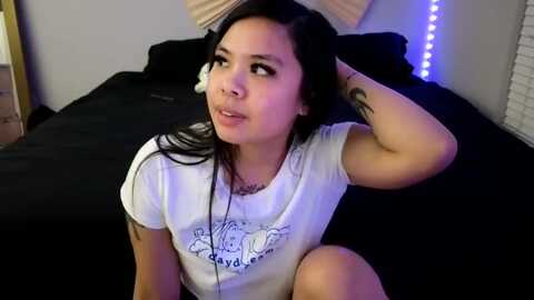 dolllface @ myfreecams on 20231122