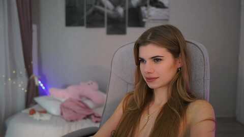 rileyreid_18 @ myfreecams on 20231122