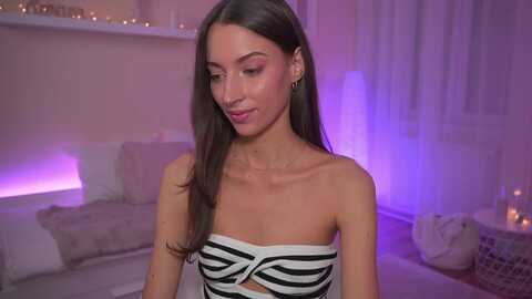 emily_grey69 @ myfreecams on 20231123