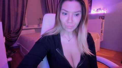 nickyblein @ myfreecams on 20231123