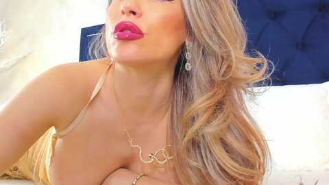 ana_hamsa @ myfreecams on 20231124