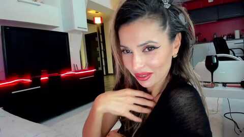 smileytinaa @ myfreecams on 20231124