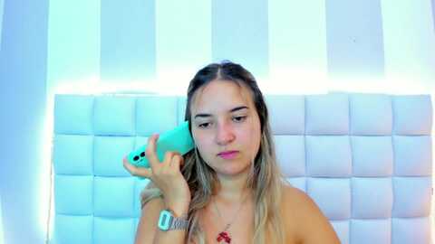 teresasroom @ myfreecams on 20231124