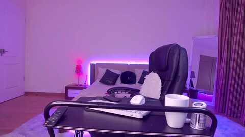 lorettelorena @ myfreecams on 20231125