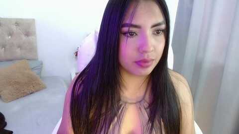 laura_connor @ myfreecams on 20231126