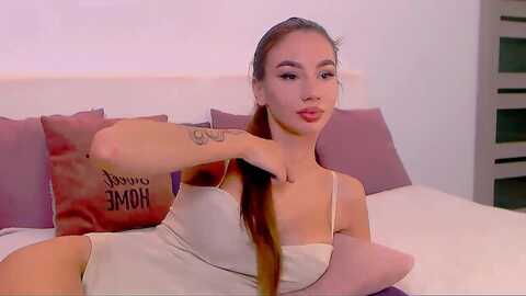 selenalo @ myfreecams on 20231126