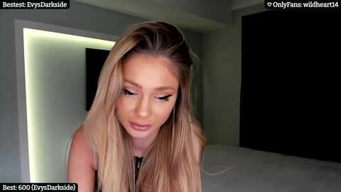 yveline @ myfreecams on 20231127