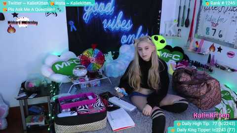 kaliekitten @ myfreecams on 20231129