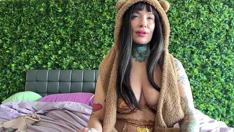 bostonxiii @ myfreecams on 20231130