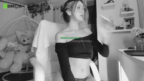 angelicrossy @ myfreecams on 20231201
