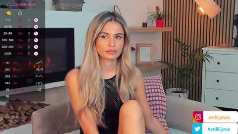 avril_cyrus @ myfreecams on 20231201