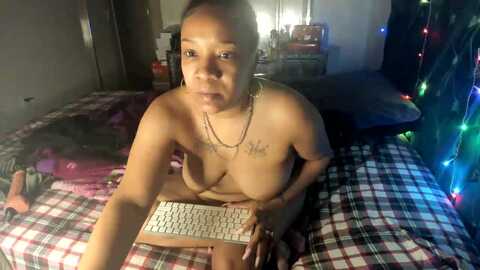 yasminepretty @ myfreecams on 20231201