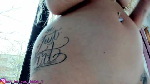 m1ss_ariana @ myfreecams on 20231202