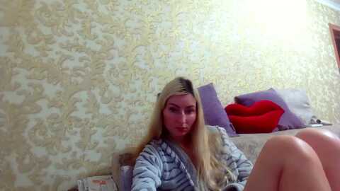 meltingjulia @ myfreecams on 20231202