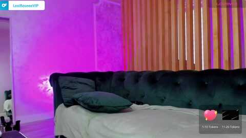 lexiroseee @ myfreecams on 20231206