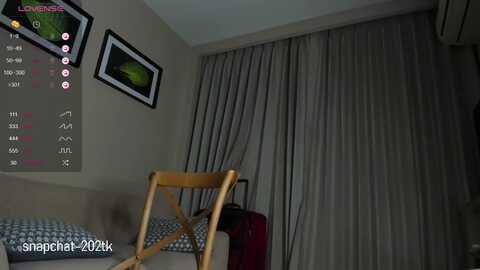 xhobbyx @ myfreecams on 20231209