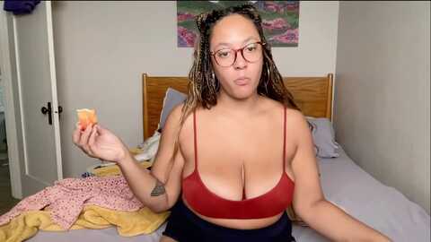 dreamyriri @ myfreecams on 20231212