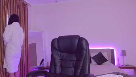 lorettelorena @ myfreecams on 20231212