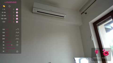 awesomejolie @ myfreecams on 20231213