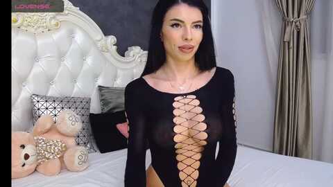 tesa000 @ myfreecams on 20231213