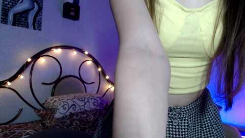 wow__kelly @ myfreecams on 20231213