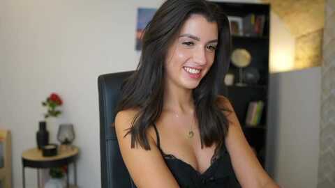 julia_roca @ myfreecams on 20231214