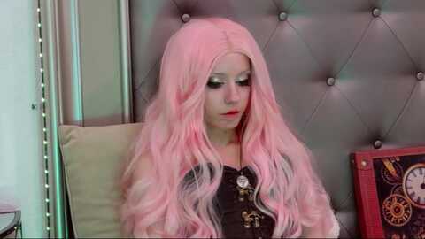 freyagold @ myfreecams on 20231215