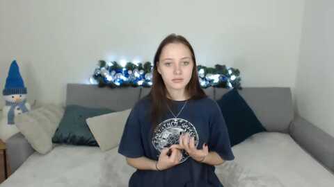 serenasantos @ myfreecams on 20231215