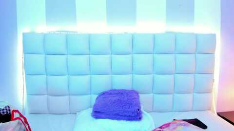 teresasroom @ myfreecams on 20231215