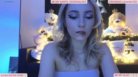 dinaslibrary @ myfreecams on 20231217