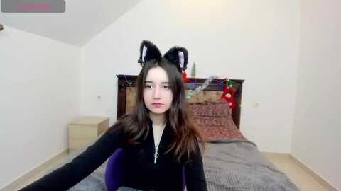 kirasupreme @ myfreecams on 20231218