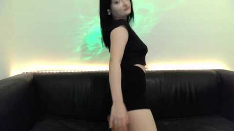 senyi_corell @ myfreecams on 20231218