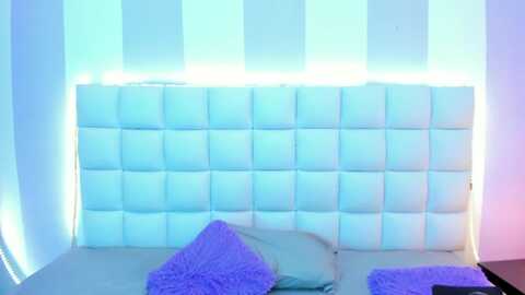 teresasroom @ myfreecams on 20231218