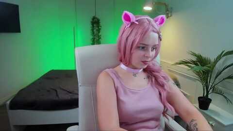 lizzypinky @ myfreecams on 20231219