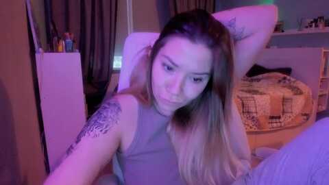 nickyblein @ myfreecams on 20231219