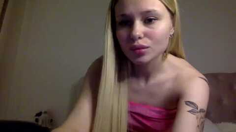 stellasol @ myfreecams on 20231219