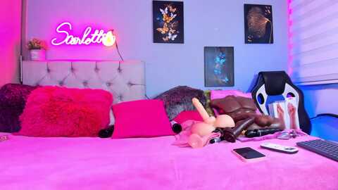 scarlett_1801 @ myfreecams on 20231221