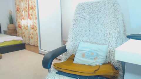 merlyn4u @ myfreecams on 20231224